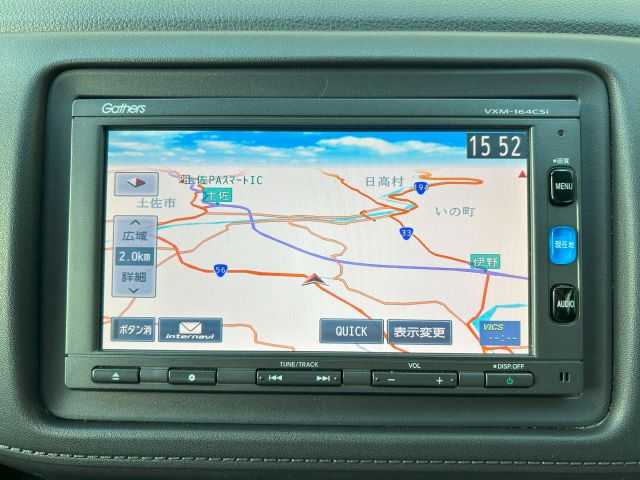 ホンダ ヴェゼル ハイブリッド 高知県 2015(平27)年 5.7万km モルフォブルーP 純正ナビ/　Bluetooth/ワンセグ/　CD/USB/AM/FM/バックカメラ/ドライブレコーダー/ETC/純正フロアマット/社外16インチアルミホイール/クルーズコントロール/プッシュスタート/スマートキー/MTモード付AT/横滑り防止装置/アイドリングストップ/盗難防止装置