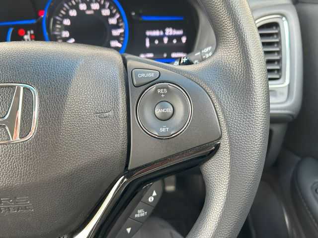 ホンダ ヴェゼル ハイブリッド 高知県 2015(平27)年 5.7万km モルフォブルーP 純正ナビ/　Bluetooth/ワンセグ/　CD/USB/AM/FM/バックカメラ/ドライブレコーダー/ETC/純正フロアマット/社外16インチアルミホイール/クルーズコントロール/プッシュスタート/スマートキー/MTモード付AT/横滑り防止装置/アイドリングストップ/盗難防止装置