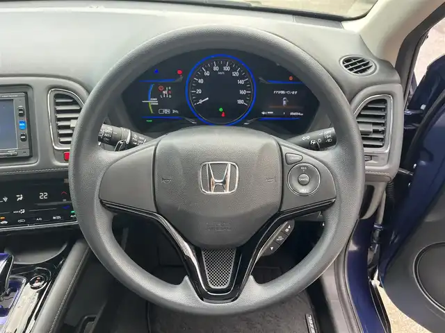 ホンダ ヴェゼル ハイブリッド 高知県 2015(平27)年 5.7万km モルフォブルーP 純正ナビ/　Bluetooth/ワンセグ/　CD/USB/AM/FM/バックカメラ/ドライブレコーダー/ETC/純正フロアマット/社外16インチアルミホイール/クルーズコントロール/プッシュスタート/スマートキー/MTモード付AT/横滑り防止装置/アイドリングストップ/盗難防止装置