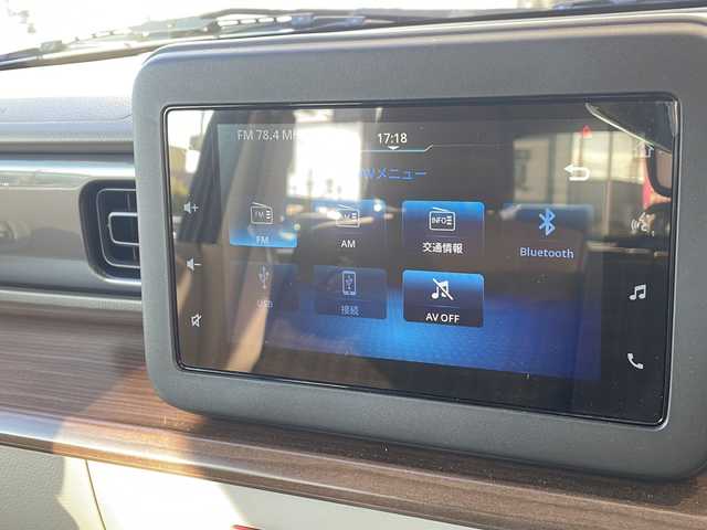 スズキ ラパン ＬＣ X 静岡県 2024(令6)年 0.4万km テラコッタピンクメタリック/アーバンブラウン 2トーン 純正ディスプレイオーディオ/・Bluetooth/・USB/・AM/・FM/主要装備/・衝突軽減/・レーンキープ/・バックカメラ/・シートヒーターD/N席/・ハーフレザーシート/・スマートキー/・プッシュスタート/・純正アルミホイール/・純正フロアマット/・LEDヘッドライト/・オートライト/・オートハイビーム/・ステアリングスイッチ