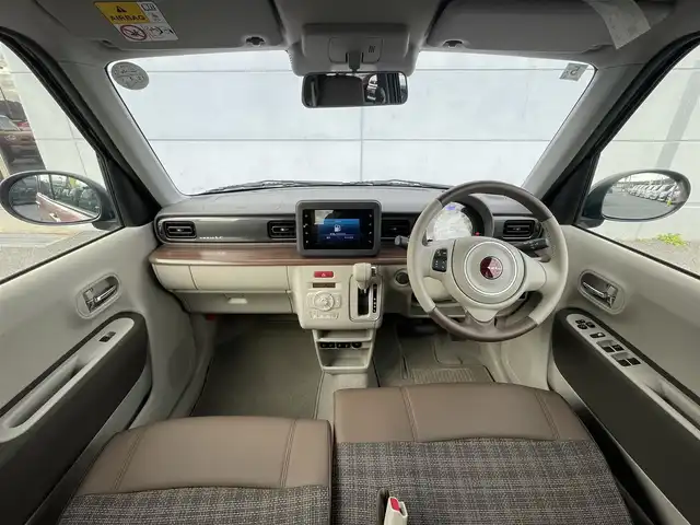 スズキ ラパン ＬＣ X 千葉県 2024(令6)年 0.4万km テラコッタピンクメタリック/アーバンブラウン 2トーン セーフティサポート/・衝突軽減ブレーキ/レーンキープアシスト/・コーナーセンサー(後)/誤発進誤後進抑制/・ふらつき警報/先行車発進お知らせ/・オートハイビーム/標識認識/純正7インチディスプレイオーディオ/・BT/USB/カープレイ/バックカメラ/ステアリングスイッチ/ナノイーX付エアコン/ツートンカラー革巻きステアリング/ハーフレザーシート(ブラウン)/シートヒーター(D/N席)/スマートキー/プッシュスタート/LEDヘッドライト/オートライト/アイドリングストップ/電動格納/ウィンカーミラー/純正フロアマット