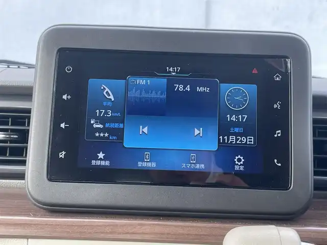 スズキ ラパン ＬＣ X 千葉県 2024(令6)年 0.4万km テラコッタピンクメタリック/アーバンブラウン 2トーン セーフティサポート/・衝突軽減ブレーキ/レーンキープアシスト/・コーナーセンサー(後)/誤発進誤後進抑制/・ふらつき警報/先行車発進お知らせ/・オートハイビーム/標識認識/純正7インチディスプレイオーディオ/・BT/USB/カープレイ/バックカメラ/ステアリングスイッチ/ナノイーX付エアコン/ツートンカラー革巻きステアリング/ハーフレザーシート(ブラウン)/シートヒーター(D/N席)/スマートキー/プッシュスタート/LEDヘッドライト/オートライト/アイドリングストップ/電動格納/ウィンカーミラー/純正フロアマット