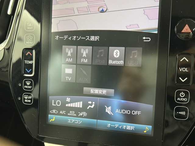 トヨタ プリウス ＰＨＶ A レザーパッケージ 宮城県 2018(平30)年 7.9万km ホワイトパールクリスタルシャイン 本革シート/Toyota Safety Sense /・プリクラッシュセーフティ/・レーンディパーチャーアラート/・オートマチックハイビーム/・レーダークルーズコントロール/インテリジェントパーキングアシスト/純正11インチナビ/・BT.USB.AUX/バックカメラ/フルセグTV/D席パワーシート/前席シートヒーター/ステアリングヒーター/ステアリングスイッチ/ビルトインETC2.0/ドライブレコーダー（F）/プッシュスタート/スマートキー/アイドリングストップ/LEDヘッドライト/LEDフォグライト/純正フロアマット/純正15インチAW/トノカバー/充電コード積込み