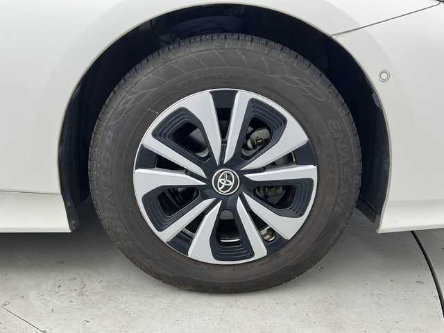 トヨタ プリウス ＰＨＶ A レザーパッケージ 宮城県 2018(平30)年 7.9万km ホワイトパールクリスタルシャイン 本革シート/Toyota Safety Sense /・プリクラッシュセーフティ/・レーンディパーチャーアラート/・オートマチックハイビーム/・レーダークルーズコントロール/インテリジェントパーキングアシスト/純正11インチナビ/・BT.USB.AUX/バックカメラ/フルセグTV/D席パワーシート/前席シートヒーター/ステアリングヒーター/ステアリングスイッチ/ビルトインETC2.0/ドライブレコーダー（F）/プッシュスタート/スマートキー/アイドリングストップ/LEDヘッドライト/LEDフォグライト/純正フロアマット/純正15インチAW/トノカバー/充電コード積込み