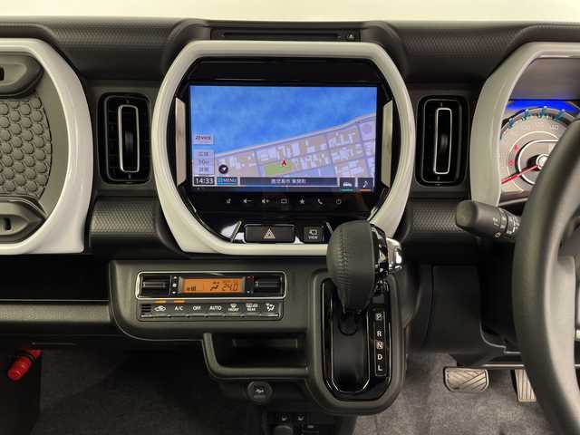スズキ ハスラー HYBRID X 鹿児島県 2023(令5)年 2.3万km ピュアホワイトP 純正9インチメモリナビゲーション/フルセグ BT CD DVD FM AM/全方位カメラ/レーンキープアシスト/レーダークルーズコントロール/D/N席シートヒーター/シートバックテーブル/LEDヘッドライト/フォグライト/AUTOライト/スマートキー/純正15インチアルミホイール