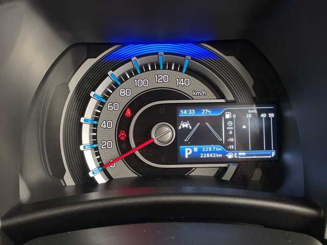 スズキ ハスラー HYBRID X 鹿児島県 2023(令5)年 2.3万km ピュアホワイトP 純正9インチメモリナビゲーション/フルセグ BT CD DVD FM AM/全方位カメラ/レーンキープアシスト/レーダークルーズコントロール/D/N席シートヒーター/シートバックテーブル/LEDヘッドライト/フォグライト/AUTOライト/スマートキー/純正15インチアルミホイール
