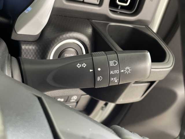 スズキ ハスラー HYBRID X 鹿児島県 2023(令5)年 2.3万km ピュアホワイトP 純正9インチメモリナビゲーション/フルセグ BT CD DVD FM AM/全方位カメラ/レーンキープアシスト/レーダークルーズコントロール/D/N席シートヒーター/シートバックテーブル/LEDヘッドライト/フォグライト/AUTOライト/スマートキー/純正15インチアルミホイール