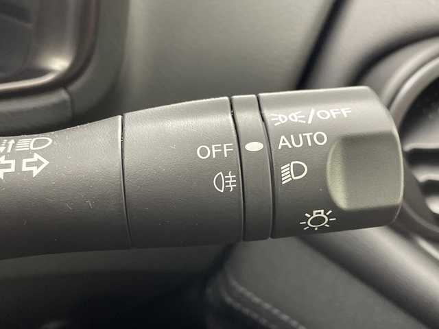 日産 フェアレディ Ｚ 三重県 2024(令6)年 0.3万km 青Ｍ 禁煙車/メーカーナビ　/【Bluetooth/地デジ対応TV】/AppleCarPlay/AndroidAuto/バックカメラ　/衝突軽減ブレーキ　/レーダークルーズコントロール　/レーンキープアシスト　/ＢＳＭ　/ＬＥＤヘッドライト　/オートライト/オートハイビーム機能　/ＥＴＣ２．０　/前後クリアランスソナー