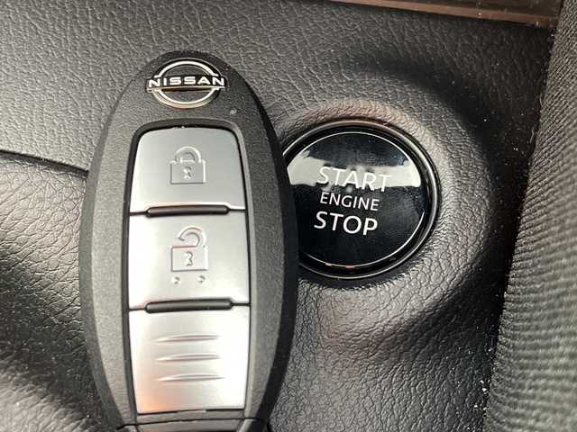 日産 フェアレディ Ｚ 三重県 2024(令6)年 0.3万km 青Ｍ 禁煙車/メーカーナビ　/【Bluetooth/地デジ対応TV】/AppleCarPlay/AndroidAuto/バックカメラ　/衝突軽減ブレーキ　/レーダークルーズコントロール　/レーンキープアシスト　/ＢＳＭ　/ＬＥＤヘッドライト　/オートライト/オートハイビーム機能　/ＥＴＣ２．０　/前後クリアランスソナー