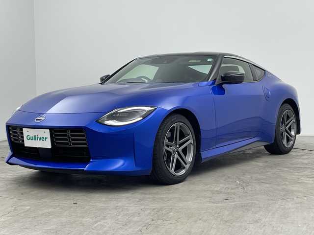 日産 フェアレディ Ｚ 三重県 2024(令6)年 0.3万km 青Ｍ 禁煙車/メーカーナビ　/【Bluetooth/地デジ対応TV】/AppleCarPlay/AndroidAuto/バックカメラ　/衝突軽減ブレーキ　/レーダークルーズコントロール　/レーンキープアシスト　/ＢＳＭ　/ＬＥＤヘッドライト　/オートライト/オートハイビーム機能　/ＥＴＣ２．０　/前後クリアランスソナー
