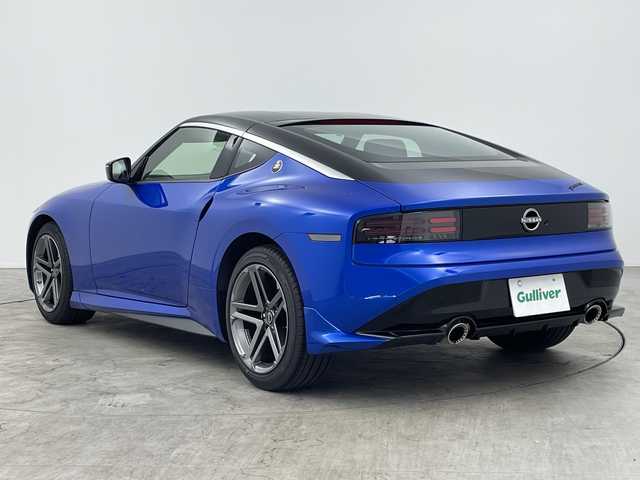 日産 フェアレディ Ｚ 三重県 2024(令6)年 0.3万km 青Ｍ 禁煙車/メーカーナビ　/【Bluetooth/地デジ対応TV】/AppleCarPlay/AndroidAuto/バックカメラ　/衝突軽減ブレーキ　/レーダークルーズコントロール　/レーンキープアシスト　/ＢＳＭ　/ＬＥＤヘッドライト　/オートライト/オートハイビーム機能　/ＥＴＣ２．０　/前後クリアランスソナー