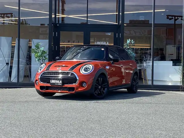 ＭＩＮＩ ミニ クーパー SD 福岡県 2021(令3)年 4.6万km オレンジ ・アダプティブクルーズコントロール/・純正ナビ/BT/USB/・バックカメラ/・ドラレコ/・ETC/・純正17AW/・LEDライト/・保証書/・取扱説明書/・スペアキー