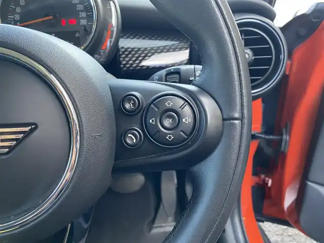 ＭＩＮＩ ミニ クーパー SD 福岡県 2021(令3)年 4.6万km オレンジ ・アダプティブクルーズコントロール/・純正ナビ/BT/USB/・バックカメラ/・ドラレコ/・ETC/・純正17AW/・LEDライト/・保証書/・取扱説明書/・スペアキー