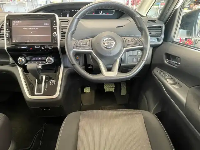 日産 セレナ ハイウェイスター Vセレクション 島根県 2018(平30)年 5.3万km ブリリアントホワイトパール 純正９インチＳＤナビ　/(フルセグＴＶ・ＤＶＤ再生・Ｂｌｕｅｔｏｏｔｈ接続)　/全方位カメラ　/ビルトインＥＴＣ　/前後ドライブレコーダー/両側パワースライドドア/クルーズコントロール　/前後コーナーセンサー　/衝突軽減ブレーキ/横滑り防止装置/アイドリングストップ/スマートキー/プッシュスタート/純正LEDヘッドライト/純正16インチアルミホイール/純正フロアマット