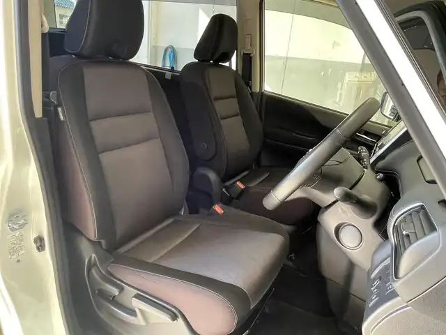 日産 セレナ ハイウェイスター Vセレクション 島根県 2018(平30)年 5.3万km ブリリアントホワイトパール 純正９インチＳＤナビ　/(フルセグＴＶ・ＤＶＤ再生・Ｂｌｕｅｔｏｏｔｈ接続)　/全方位カメラ　/ビルトインＥＴＣ　/前後ドライブレコーダー/両側パワースライドドア/クルーズコントロール　/前後コーナーセンサー　/衝突軽減ブレーキ/横滑り防止装置/アイドリングストップ/スマートキー/プッシュスタート/純正LEDヘッドライト/純正16インチアルミホイール/純正フロアマット