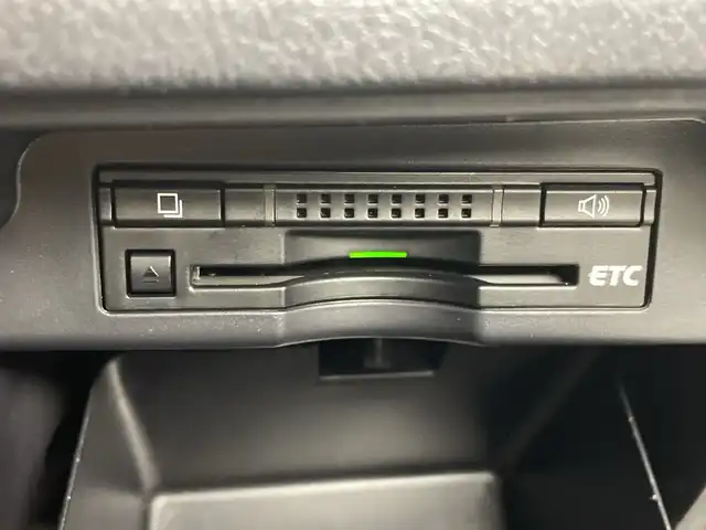 トヨタ ヴォクシー ZS 煌Z 群馬県 2013(平25)年 9万km ホワイトパールクリスタルシャイン 8型ナビ　後席モニター　バックカメラ　両側電動スライドドア　純正ETC レザーステアリング　ハーフレザーシート　ドライブレコーダー　MTモード付きAT オートライト　HIDヘッドライト　禁煙車