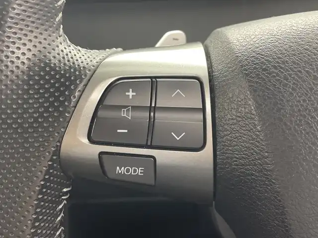 トヨタ ヴォクシー ZS 煌Z 群馬県 2013(平25)年 9万km ホワイトパールクリスタルシャイン 8型ナビ　後席モニター　バックカメラ　両側電動スライドドア　純正ETC レザーステアリング　ハーフレザーシート　ドライブレコーダー　MTモード付きAT オートライト　HIDヘッドライト　禁煙車