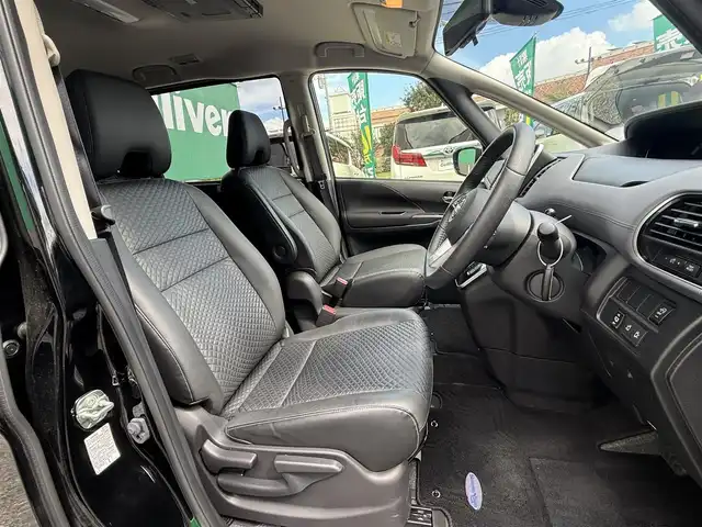 日産 セレナ ハイウェイスター V 千葉県 2022(令4)年 1.9万km ダイヤモンドブラック 純正SDナビ/フルセグTV/CD/DVD/BD/Bluetooth/プロパイロット/アラウンドビューモニター/フリップダウンモニター/両側パワースライドドア/ETC/デジタルインナーミラー/エマージェンシーブレーキ/インテリジェントLI/インテリジェントBSI/ブラインドスポットワーニング/オートライト/LEDヘッドライト/フォグランプ/スマートキー/プッシュスタート/純正16インチAW