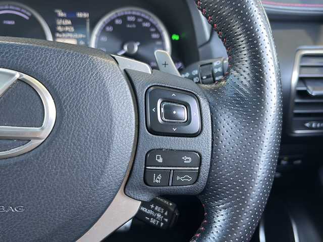 レクサス ＮＸ 300h Fスポーツ 静岡県 2018(平30)年 10.5万km ブラック 純正メモリナビ/・CD/・DVD/・フルセグＴＶ/・Bluetooth/・USB/・Miracast/・AUX/・AM/・FM/安全装備/・衝突軽減/・レーンキープ/・追従クルコン/・コーナーセンサー前後/・バックカメラ/・BSM/主要装備/・サンルーフ/・マークレビンソンサウンド/・電動リアゲート/・ETC2.0/・ルーフレール/・パワーシート全席/・シートヒーターD/N席/・エアシートD/N席/・ハンドルヒーター/・パドルシフト/・LEDヘッドライト/・オートライト/・オートハイビーム/・フォグランプ/・電動パーキングブレーキ/・オートホールド/・純正フロアマット/・純正アルミホイール