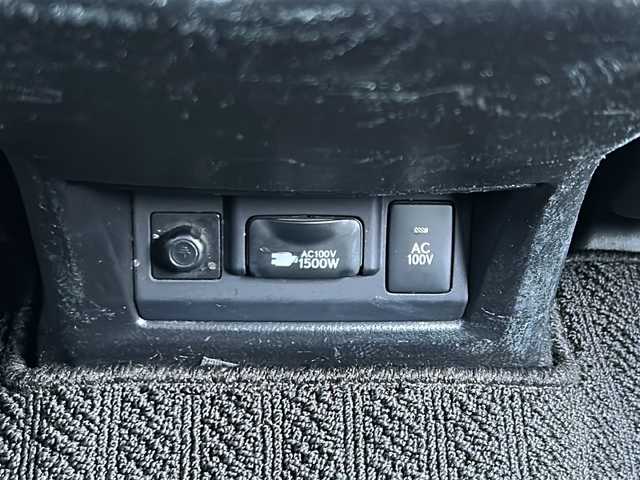 レクサス ＮＸ 300h Fスポーツ 静岡県 2018(平30)年 10.5万km ブラック 純正メモリナビ/・CD/・DVD/・フルセグＴＶ/・Bluetooth/・USB/・Miracast/・AUX/・AM/・FM/安全装備/・衝突軽減/・レーンキープ/・追従クルコン/・コーナーセンサー前後/・バックカメラ/・BSM/主要装備/・サンルーフ/・マークレビンソンサウンド/・電動リアゲート/・ETC2.0/・ルーフレール/・パワーシート全席/・シートヒーターD/N席/・エアシートD/N席/・ハンドルヒーター/・パドルシフト/・LEDヘッドライト/・オートライト/・オートハイビーム/・フォグランプ/・電動パーキングブレーキ/・オートホールド/・純正フロアマット/・純正アルミホイール