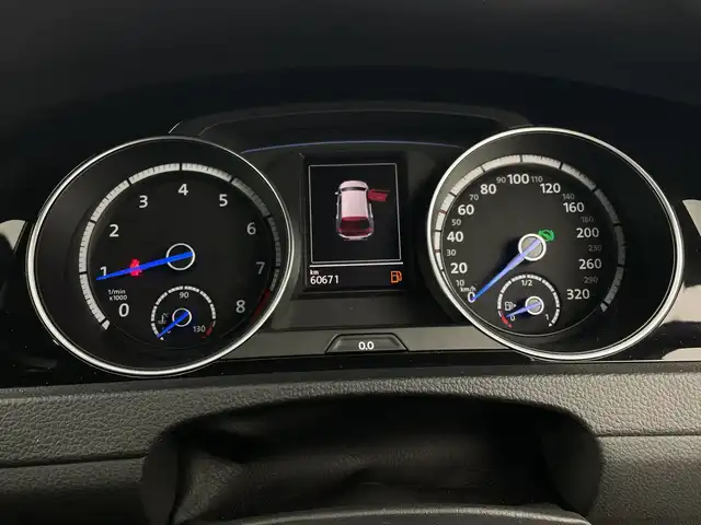 フォルクスワーゲン ゴルフ Ｒ 新潟県 2014(平26)年 6.1万km 青 4WD/スマートキー/スペアキー1本/メモリナビ/CD/DVD/BT/バックカメラ/コーナーセンサー/シートヒーター　D席/N席/クルコン/衝突被害軽減システム/オートライト/純正AWスタッドレスタイヤ4本セット