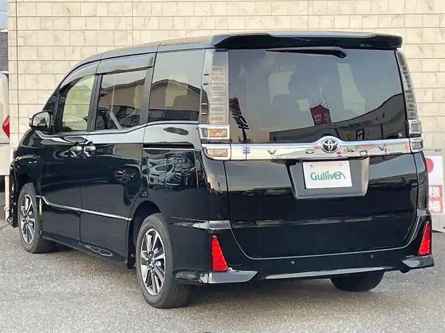 トヨタ ヴォクシー ZS 煌Ⅱ 山口県 2019(平31)年 4.9万km イナズマスパーキングブラックガラスフレーク 純正10インチメモリーナビ/CD/DVD/SD/Bluetooth/フルセグTV/バックカメラ/両側パワースライドドア/パワーバックドア/クルーズコントロール/トヨタセーフティセンス/レーンキープアシスト/プリクラッシュセーフティ/LEDヘッドライト/ETC/スマートキー/ドライブレコーダー