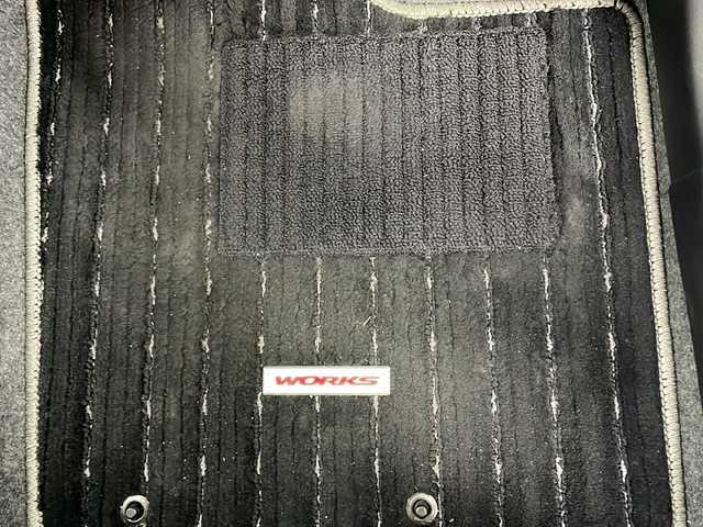 スズキ アルト ワークス 愛知県 2016(平28)年 3.3万km パールホワイト 純正ナビ【AVIC-RW99ZS】/バックカメラ/フルセグTV/Bluetooth・CD・DVD・SD・AM・FM/ETC/純正15インチアルミホイール/レカロシート/純正フロアマット/スマートキー/プッシュスタート/イモビライザー/オートエアコン