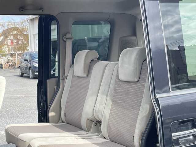 日産 ＮＶ１００クリッパー リオ E 千葉県 2014(平26)年 8.5万km ブルーイッシュブラック ナビＭＭ１１４Ｄ－Ａ　バックカメラ　パワースライドドア　ＥＴＣ　電動格納ミラー　純正フロアマット　キーレス　ドアバイザー　社外１４インチホイール　リアスポイラー　水冷直列3気筒ICターボ　６４PS