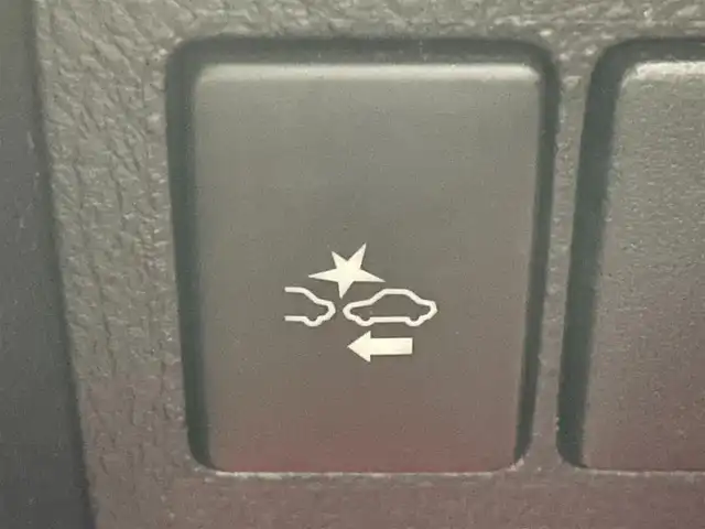 トヨタ ヴェルファイア 2.5Z Aエディデョン ゴールデンアイズ 愛知県 2017(平29)年 4.2万km ホワイトパールクリスタルシャイン ＢＩＧＸ１１インチナビ（EX11V）/（AM/FM/フルセグTV/CD・DVD再生/SD/Bluetooth/HDMI)/ツインムーンルーフ　/寒冷地仕様　/衝突軽減ブレーキ　/レーダークルーズコントロール　/両側電動スライドドア　/ＡＣ１００Ｖ　/電動バックドア　/ビルトインＥＴＣ　/バックカメラ　/ＬＥＤヘッドライト/フォグランプ/キャプテンシート/オットマン/電動パーキングブレーキ/Clazzioフロアマット/社外スプリング