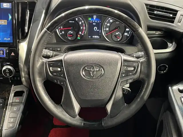 トヨタ ヴェルファイア 2.5Z Aエディデョン ゴールデンアイズ 愛知県 2017(平29)年 4.2万km ホワイトパールクリスタルシャイン ＢＩＧＸ１１インチナビ（EX11V）/（AM/FM/フルセグTV/CD・DVD再生/SD/Bluetooth/HDMI)/ツインムーンルーフ　/寒冷地仕様　/衝突軽減ブレーキ　/レーダークルーズコントロール　/両側電動スライドドア　/ＡＣ１００Ｖ　/電動バックドア　/ビルトインＥＴＣ　/バックカメラ　/ＬＥＤヘッドライト/フォグランプ/キャプテンシート/オットマン/電動パーキングブレーキ/Clazzioフロアマット/社外スプリング