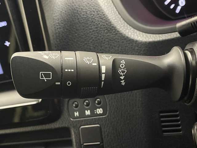 トヨタ ヴォクシー ZS 宮崎県 2019(令1)年 5万km ブラッキッシュアゲハガラスフレーク 社外メモリーナビ/CD　DVD　BTオーディオ　フルセグTV/バックカメラ/アルパインフリップダウンモニター/両側パワースライドドア/クルーズコントロール/ステアリングリモコン/プリクラッシュセーフティ/前後パーキングサポートブレーキ/前後クリアランスソナー/先行車発進告知/レーンディパーチャーアラート/オートLEDヘッドライト/LEDフォグライト/前後ドライブレコーダー/ビルトインETC