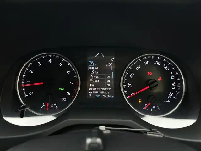 トヨタ ＲＡＶ４ X 愛媛県 2020(令2)年 2.7万km ホワイトパールクリスタルシャイン ワンオーナー/純正９インチディーラーナビ（NSZT-Y68T）/・Bluetooth/・CD/DVD/フルセグTV/バックカメラ/ビルトインＥＴＣ　/前後ドライブレコーダー/衝突被害軽減システム/レーダークルーズコントロール/ブラインドスポットモニター/レーンキープアシスト/ＬＥＤヘッドライト/オートライト/オートマチックハイビーム/ルーフレール/純正17インチAW/スマートキー/スペアキー/取扱説明書/保証書