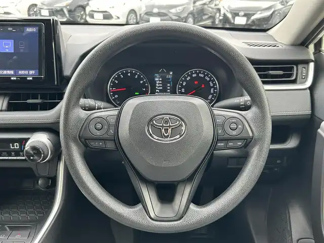 トヨタ ＲＡＶ４ X 愛媛県 2020(令2)年 2.7万km ホワイトパールクリスタルシャイン ワンオーナー/純正９インチディーラーナビ（NSZT-Y68T）/・Bluetooth/・CD/DVD/フルセグTV/バックカメラ/ビルトインＥＴＣ　/前後ドライブレコーダー/衝突被害軽減システム/レーダークルーズコントロール/ブラインドスポットモニター/レーンキープアシスト/ＬＥＤヘッドライト/オートライト/オートマチックハイビーム/ルーフレール/純正17インチAW/スマートキー/スペアキー/取扱説明書/保証書
