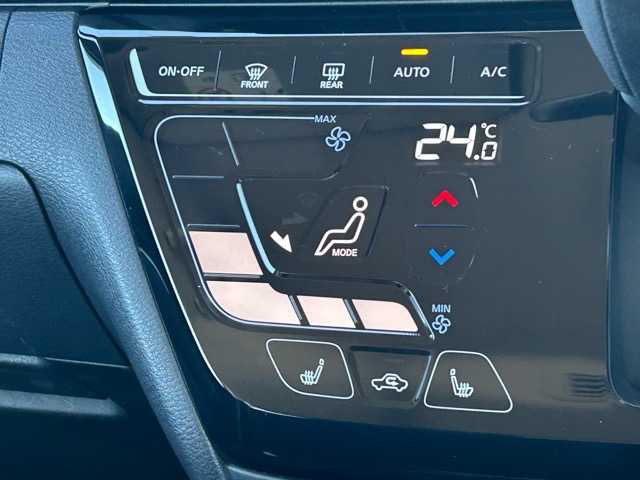 日産 ルークス HWS X プロパイロットED 大阪府 2022(令4)年 2.1万km ブラック プロパイロット/先進安全装備/　・エマージェンシーブレーキ/　・車線逸脱防止支援システム/　・車線逸脱警報/社外メモリナビ/　　CD/DVD/ワンセグTV/アラウンドビューモニター/バックカメラ/両側パワースライドドア/クルーズコントロール/LEDヘッドライト/フォグランプ/シートヒーター/純正14インチアルミホイール/コーナーセンサー/オートブレーキホールド/インテリジェントキー