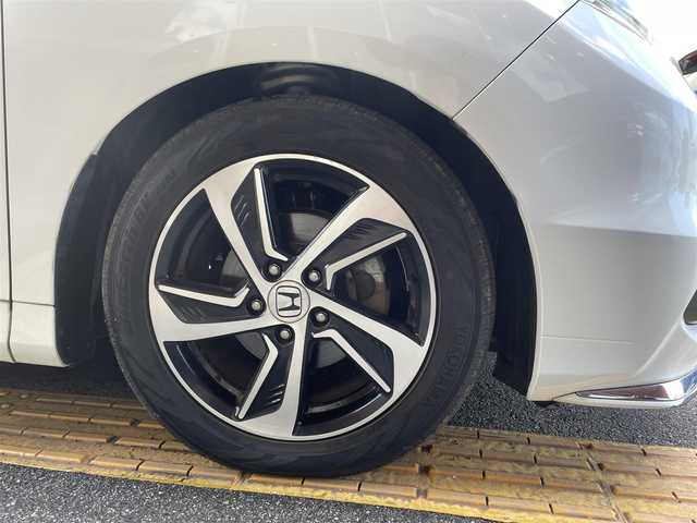 ホンダ オデッセイ アブソルート 兵庫県 2014(平26)年 10.7万km ホワイトオーキッドパール (株)IDOMが運営する【じしゃロン西宮店】の自社ローン専用車両になります。こちらは現金またはオートローンご利用時の価格です。自社ローンご希望の方は別途その旨お申付け下さい/＊ETC/＊バックカメラ/＊パワステ/＊パワーウィンドウ/＊アイドリングストップ/＊フルセグ/＊USBあり/＊ハーフレザー/＊片側パワスラ/＊横滑り防止装置/＊オートライト/＊シティブレーキアクティブシステムあり