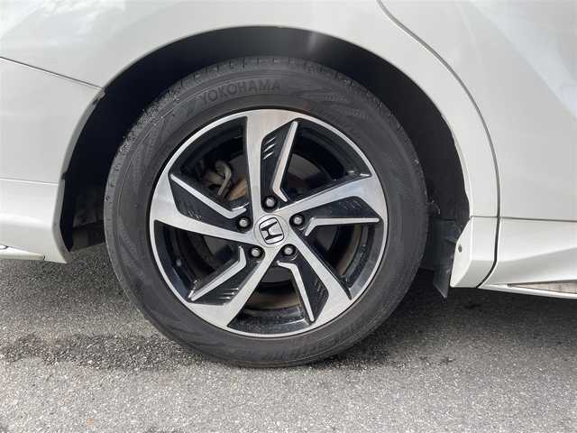 ホンダ オデッセイ アブソルート 兵庫県 2014(平26)年 10.7万km ホワイトオーキッドパール (株)IDOMが運営する【じしゃロン西宮店】の自社ローン専用車両になります。こちらは現金またはオートローンご利用時の価格です。自社ローンご希望の方は別途その旨お申付け下さい/＊ETC/＊バックカメラ/＊パワステ/＊パワーウィンドウ/＊アイドリングストップ/＊フルセグ/＊USBあり/＊ハーフレザー/＊片側パワスラ/＊横滑り防止装置/＊オートライト/＊シティブレーキアクティブシステムあり