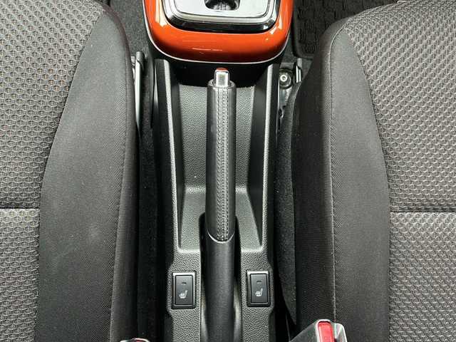 スズキ イグニス ハイブリッド MZ 青森県 2016(平28)年 7.9万km プレミアムシルバーメタリック 4WD/純正メモリナビ/フルセグTV/CD/DVD/BT/USB/全方位モニター/セーフティサポート/デュアルカメラブレーキサポート/誤発進抑制機能/レーンキープアシスト/クルーズコントロール/前席シートヒーター/前後ドライブレコーダー/ビルトインETC/ダウンヒルアシストコントロール/LEDヘッドライト/フォグライト/純正16インチAW夏タイヤ/スタッドレスタイヤあり