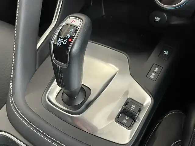 ジャガー Ｅペース R ダイナミックHSE 300PS 山形県 2018(平30)年 4.1万km 白 ・純正ナビ/・前席パワーシート/・前席シートヒーター/・パワーリアゲート/・バックカメラ/・360°カメラ/・フルセグ/・Applecarplay/androidauto/・Bluetooth/AM/FM/USB/・アダプティブクルーズコントロール/・横滑り防止/・レーンキープアシスト/・ブラインドスポットモニター/・レザーシート/・MERIDEANスピーカー