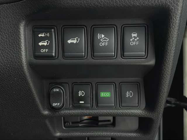日産 エクストレイル ハイブリッド 20X エマージェンシーブレーキ 栃木県 2016(平28)年 5.4万km ダイヤモンドブラック ワンオーナー/ニスモエアロ（フロント/サイド/リア）/HKS4本出しマフラー/純正7インチナビ/AM FM CD USB AUX Bluetooth ワンセグTV/エマージェンシーブレーキパッケージ/・レーンアシスト/・進入禁止標識検知/・衝突軽減ブレーキ/・クリアランスソナー/全周囲カメラ/ETC/クルーズコントロール/ダウンヒルアシスト/パワーバックドア/シートヒーター/ブラインドスポットモニター/LEDヘッドライト/フォグランプ/オートライト/コーナリングスタビリティアシスト/アクティブエンジンブレーキ/ステアリングスイッチ/純正フロアマット