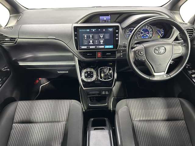 トヨタ ヴォクシー ハイブリッド ZS 煌 大阪府 2018(平30)年 4.8万km ブラック 純正10incナビ(フルセグ/DVD再生/Bluetooth) バックカメラ 後席モニター ETC 両側パワースライドドア 衝突軽減 クルコン トヨタセーフティセンス シートヒーター ドラレコ