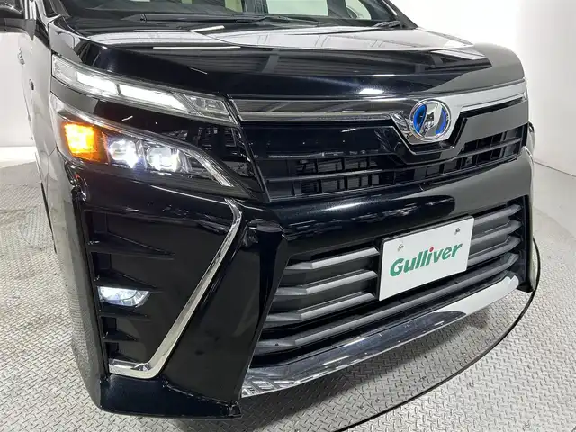 トヨタ ヴォクシー ハイブリッド ZS 煌 大阪府 2018(平30)年 4.8万km ブラック 純正10incナビ(フルセグ/DVD再生/Bluetooth) バックカメラ 後席モニター ETC 両側パワースライドドア 衝突軽減 クルコン トヨタセーフティセンス シートヒーター ドラレコ