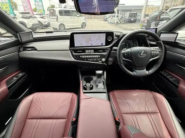 レクサス ＥＳ 300h グレイスフルエスコート 千葉県 2023(令5)年 1.9万km パール ムーンルーフ/純正SDナビ（AM/FM/CD/DVD/フルセグTV/Bluetooth/Miracast/TRDフロントスポイラー/バックカメラ/ドライブレコーダー/デジタルインナーミラー/デジタルアウターミラー/ビルトインETC2.0/レーダークルーズコントロール/Lexus Safety System/パドルシフト/ステアリングヒーター/レザーシート/パワーシート/シートベンチレーション/前席シートヒーター/電動トランクリッド/ポジションメモリー/LEDヘッドライト/純正フロアマット