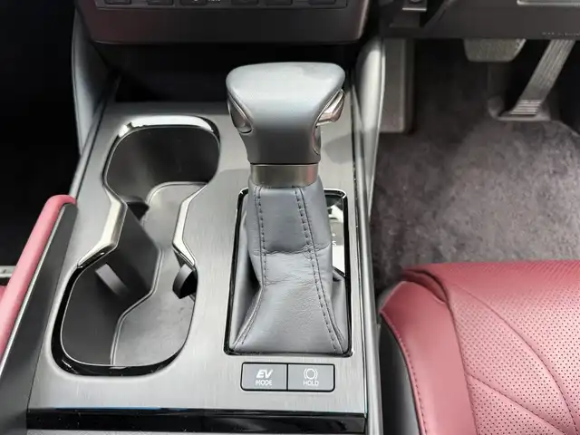 レクサス ＥＳ 300h グレイスフルエスコート 千葉県 2023(令5)年 1.9万km パール ムーンルーフ/純正SDナビ（AM/FM/CD/DVD/フルセグTV/Bluetooth/Miracast/TRDフロントスポイラー/バックカメラ/ドライブレコーダー/デジタルインナーミラー/デジタルアウターミラー/ビルトインETC2.0/レーダークルーズコントロール/Lexus Safety System/パドルシフト/ステアリングヒーター/レザーシート/パワーシート/シートベンチレーション/前席シートヒーター/電動トランクリッド/ポジションメモリー/LEDヘッドライト/純正フロアマット