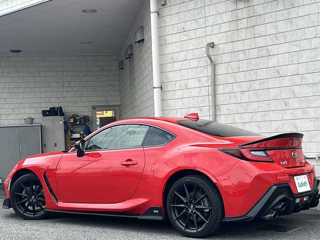 トヨタ ＧＲ８６ RZ 神奈川県 2021(令3)年 1.4万km 赤 6速MT/TOM‘Sパッケージカー/・フロントディフューザー/・サイドディフューザー/・リアアンダーディフューザー/・トランクリッドスポイラー/・フロントバンパーガーニッシュ/・フロントノーズ/・トムスバレル/・トムスマフラー/純正ディーラーナビ(CD/SD/AUX/BT/ワンセグTV)/バックカメラ/クルーズコントロール/ハーフレザーシート/D/N席シートヒーター/ETC/前方ドライブレコーダー/オートライト/純正フロアマット/スペアキー×1/保証書/取扱説明書