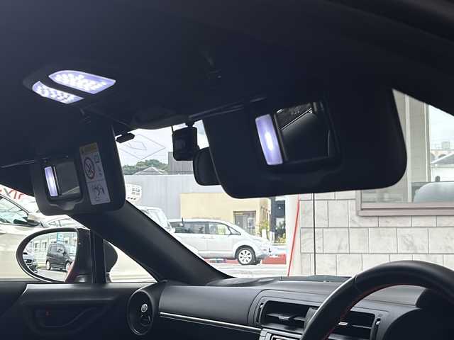 トヨタ ＧＲ８６ RZ 神奈川県 2021(令3)年 1.4万km 赤 6速MT/TOM‘Sパッケージカー/・フロントディフューザー/・サイドディフューザー/・リアアンダーディフューザー/・トランクリッドスポイラー/・フロントバンパーガーニッシュ/・フロントノーズ/・トムスバレル/・トムスマフラー/純正ディーラーナビ(CD/SD/AUX/BT/ワンセグTV)/バックカメラ/クルーズコントロール/ハーフレザーシート/D/N席シートヒーター/ETC/前方ドライブレコーダー/オートライト/純正フロアマット/スペアキー×1/保証書/取扱説明書
