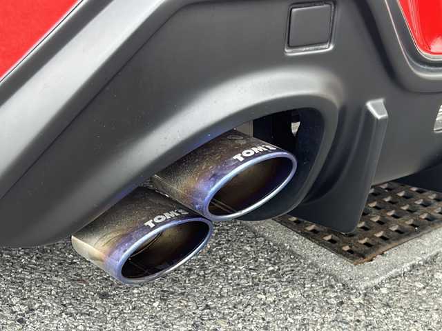トヨタ ＧＲ８６ RZ 神奈川県 2021(令3)年 1.4万km 赤 6速MT/TOM‘Sパッケージカー/・フロントディフューザー/・サイドディフューザー/・リアアンダーディフューザー/・トランクリッドスポイラー/・フロントバンパーガーニッシュ/・フロントノーズ/・トムスバレル/・トムスマフラー/純正ディーラーナビ(CD/SD/AUX/BT/ワンセグTV)/バックカメラ/クルーズコントロール/ハーフレザーシート/D/N席シートヒーター/ETC/前方ドライブレコーダー/オートライト/純正フロアマット/スペアキー×1/保証書/取扱説明書