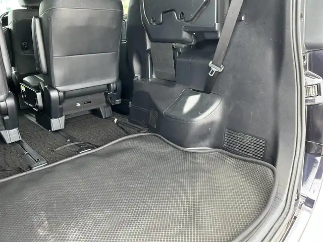 トヨタ エスクァイア ハイブリッド Gi 滋賀県 2018(平30)年 5.4万km スパークリングブラックパールクリスタルシャイン ガソリン（ハイブリッド）/2WD(FF)/CVT/オートハザードシステム/TMPS空気圧センサー/アルパイン12.8インチフリップダウンモニター/両側パワースライドドア/アルパイン11インチナビ/(AM/FM/CD/DVD/BT/USB/HDMI/SD/フルセグTV）/ビルトインETC/ドライブレコーダー/クリアランスソナー/プリクラッシュセーフティ/レーントレーシングアシスト/クルーズコントロール/電格ウインカーミラー/黒革シート/エアーシート/シートヒーター/革巻きステアリング/ステアリングスイッチ/オートライト/LEDヘッドライト/フロントフォグ/オートマチックハイビーム/フルオートエアコン/プッシュスタート/純正フロアマット/純正ドアバイザー
