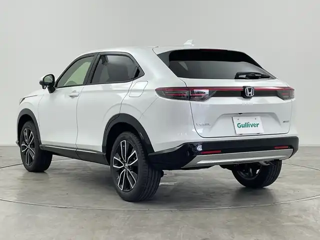 ホンダ ヴェゼル ハイブリッド e:HEV Z 群馬県 2025(令7)年 0.1千km プラチナホワイトパール 登録済未使用車　純正９型ナビ　バックカメラ　電動リアゲート　ハーフレザー　シートヒーター　ハンドルヒーター　置くだけ充電　アダプティブクルーズコントロール　ＢＳＭ　ＥＴＣ２．０　ＬＥＤライト　禁煙車