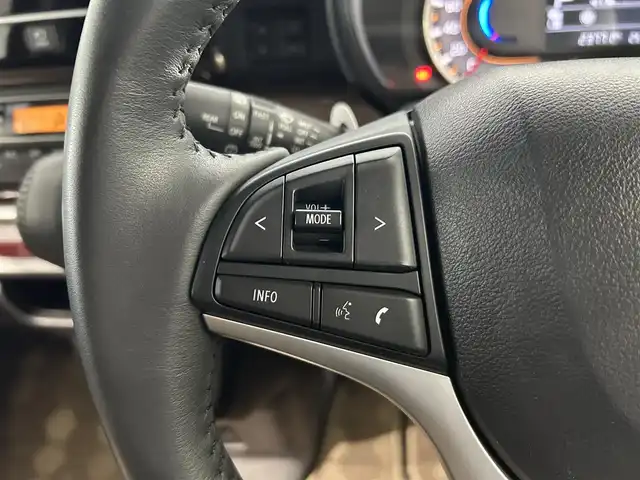 スズキ スペーシア ギア マイスタイル 鹿児島県 2023(令5)年 2.4万km ウッディブラウンメタリック/ホワイト 純正ナビ/フルセグＴＶ/全方位カメラ/衝突軽減ブレーキ/ＥＴＣ/クルーズコントロール/ドライブレコーダー/ベンチシート/シートヒーター/両側パワースライドドア/リアセンサー/オートマチックハイビーム