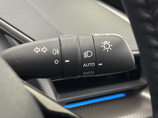 トヨタ プリウス Z 宮城県 2023(令5)年 5.1万km プラチナホワイトパールマイカ 禁煙車/４WD/パノラマルーフ/純正ディスプレイオーディオナビ/（BT/AM/FM/applecarPlay/androidauto/フルセグTV）/パノラミックビューモニター/合皮シート/メモリーパワーシート/パワーバックドア/LEDヘッドライト/ステアリングヒーター/エアーシート/シートヒーター/トヨタセーフティセンス/駐車支援システム（パーキングアシスト）/パーキングサポートブレーキ/ブラインドスポットモニター/プロアクティブドライビングアシスト/リヤクロストラフィックアラート/ロードサインアシスト/リヤカメラディテクション/ABS/衝突被害軽減システム/横滑り防止装置/オートマチックハイビーム